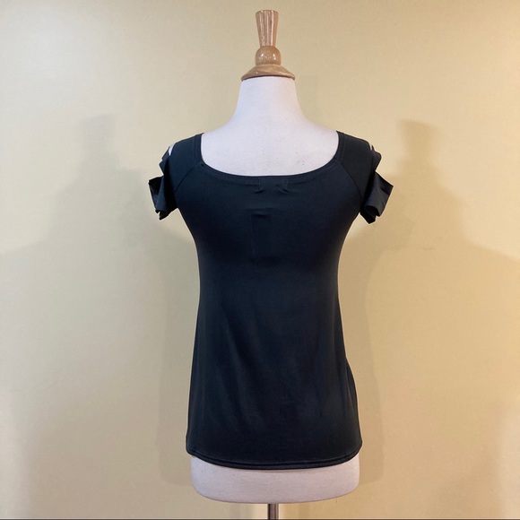 Destroyed Stretchy Short Sleeve Top - Picture 4 of 4